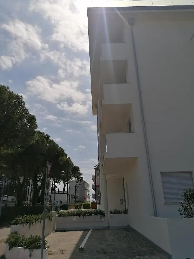 Residence Antares - Agenzia Cocal カオルレ